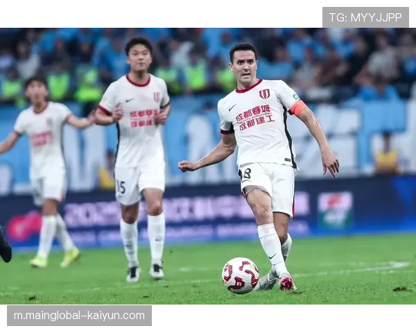 媒体人热议亚冠蓉城失利 怀念周定洋成为共同话题 媒体人热议亚冠蓉城失利 怀念周定洋成为共同话题